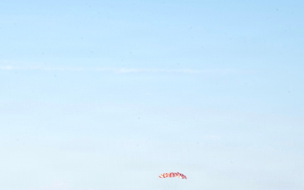 USS John P. Murtha Sailors, EODGU 1 Divers recover Artemis II Astronauts