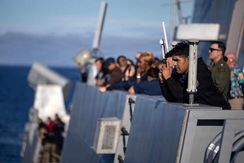 USS John P. Murtha Sailors, EODGRU 1 Divers recover Artemis II Astronauts