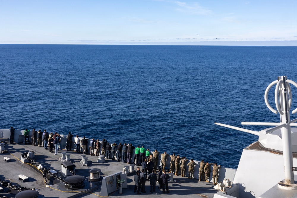 USS John P. Murtha Sailors, EODGRU 1 Divers recover Artemis II Astronauts