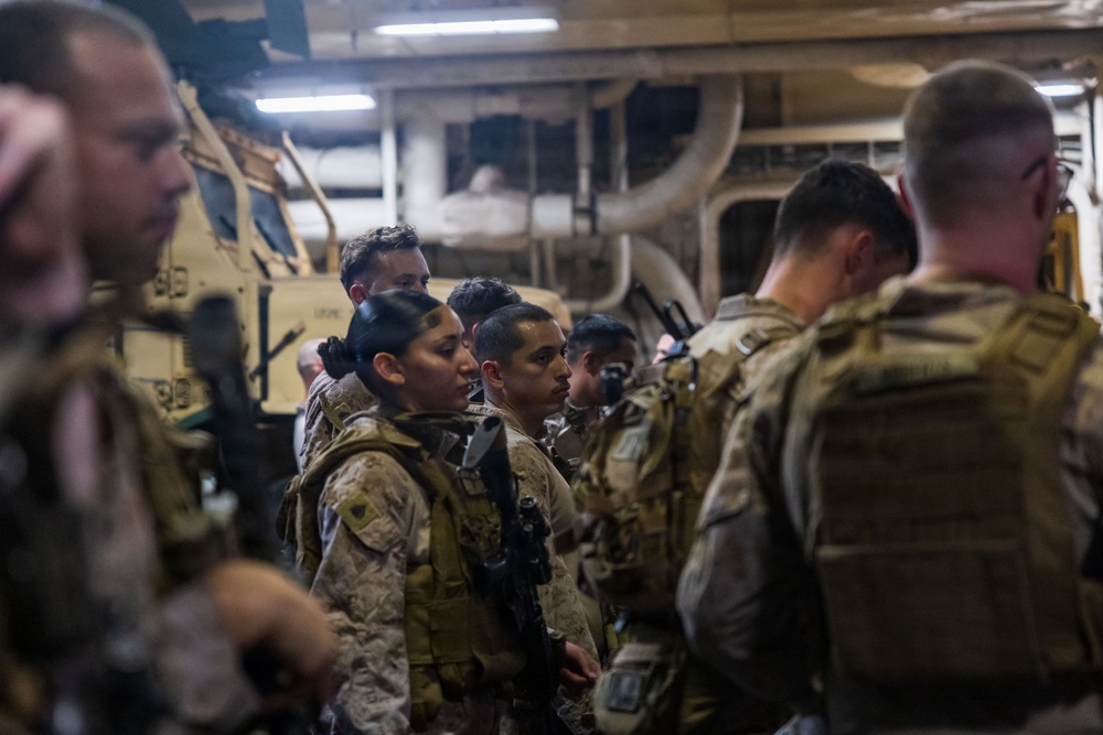 11th MEU Marines, Sailors Conduct Sparrow Hawk Rehearsal Aboard USS Boxer