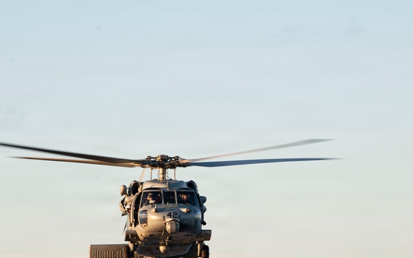 USS John P. Murtha Sailors, EODGU 1 Divers recover Artemis II Astronauts