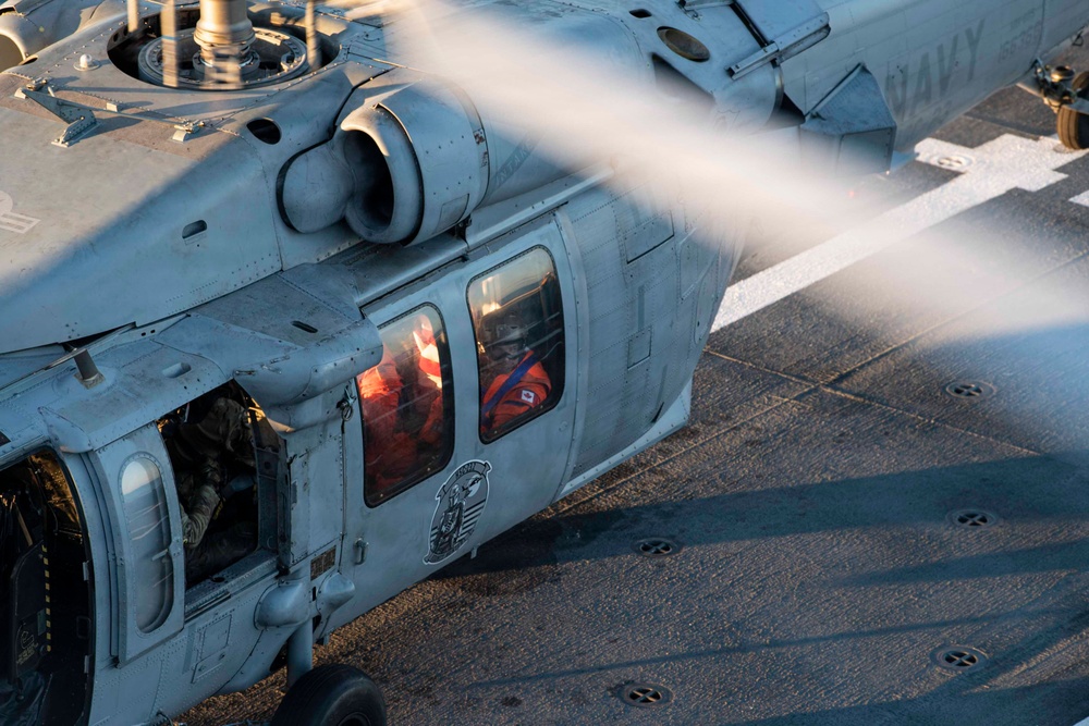 USS John P. Murtha Sailors, EODGRU 1 Divers recover Artemis II Astronauts