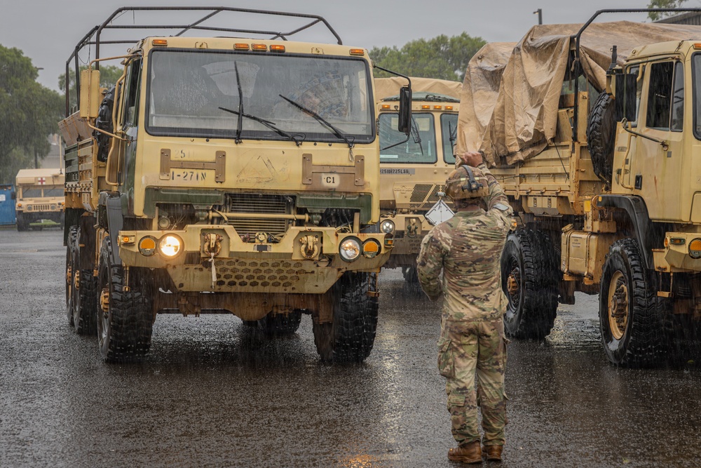 25th ID U.S. Army Soldiers Coordinate with Civil Authorities During Hawaii Flood Response