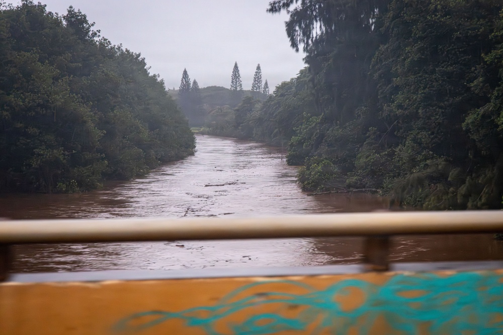 25th ID U.S. Army Soldiers Coordinate with Civil Authorities During Hawaii Flood Response
