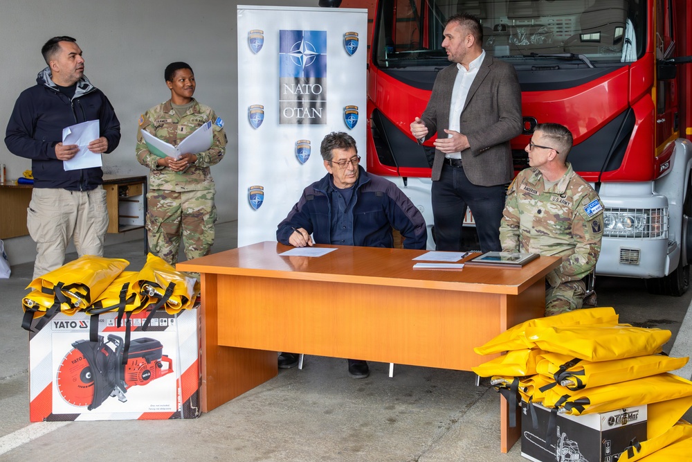 Kosovo Force (KFOR) supports Zubin Potok Fire Brigade with equipment donation