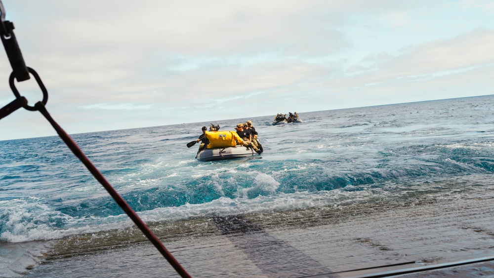 Navy Divers Prepare to Recover the Orion Space Craft