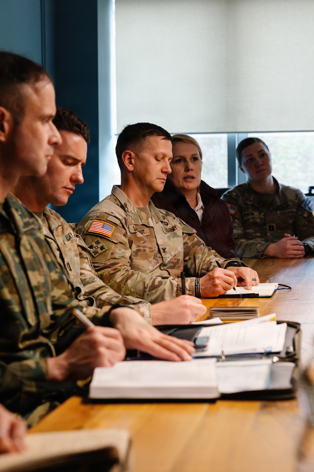 KFOR RC-E commander conducts key leader engagement in Kamenicë/Kamenica