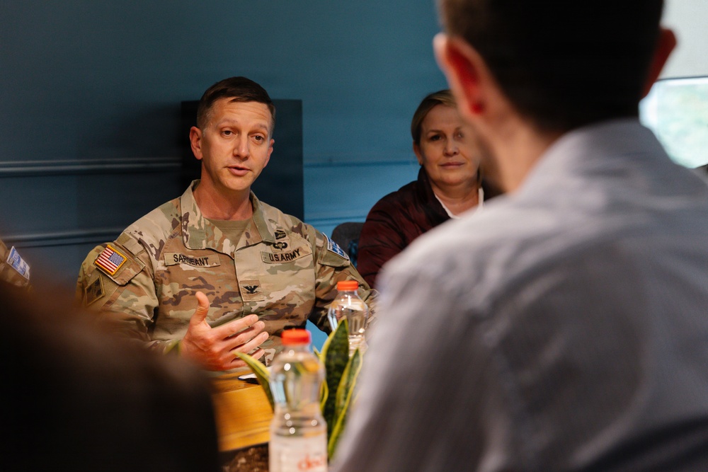 KFOR RC-E commander conducts key leader engagement in Kamenicë/Kamenica