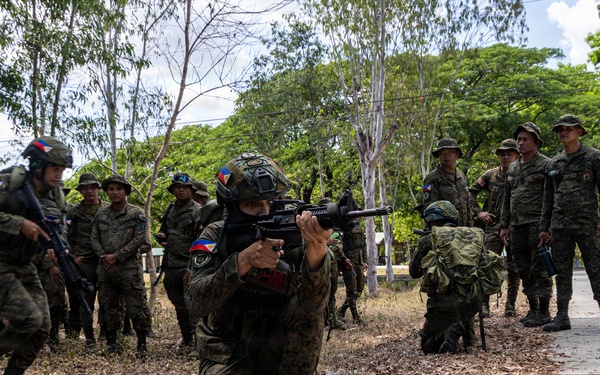 25th Infantry Division, Philippine partners synchronize tactics