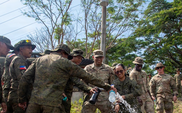 25th Infantry Division, Philippine Army Deliver Potable Water