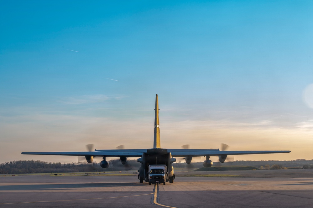 911th AES in-flight training