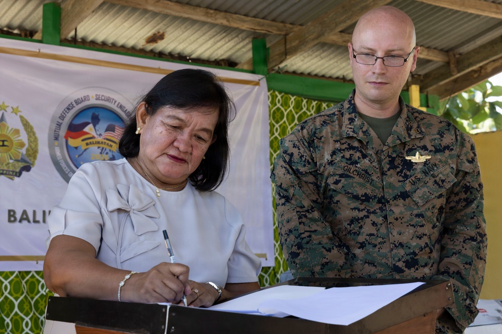 Exercise Balikatan 2026: Villa Reyes Elementary School hosts a Bundle of Joy ceremony