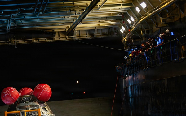 USS John P. Murtha and Navy Divers Recover the Orion Space Craft