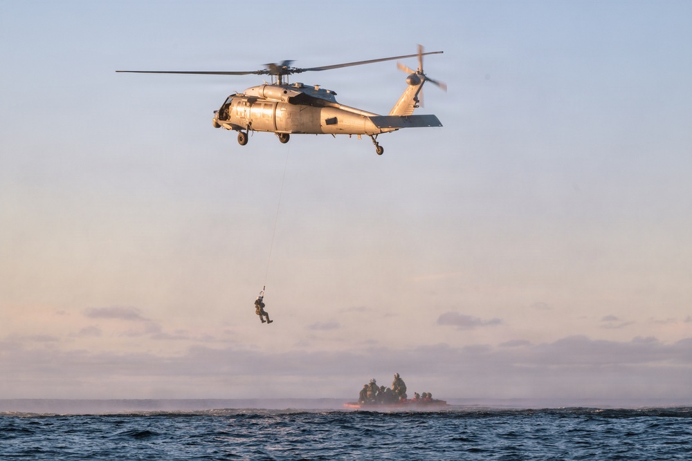 US Navy Divers Recover Nasa Astronauts