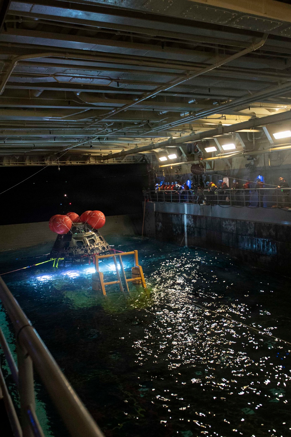 USS John P. Murtha, EODGRU1 divers, NASA Engineers recover the Orion crew module