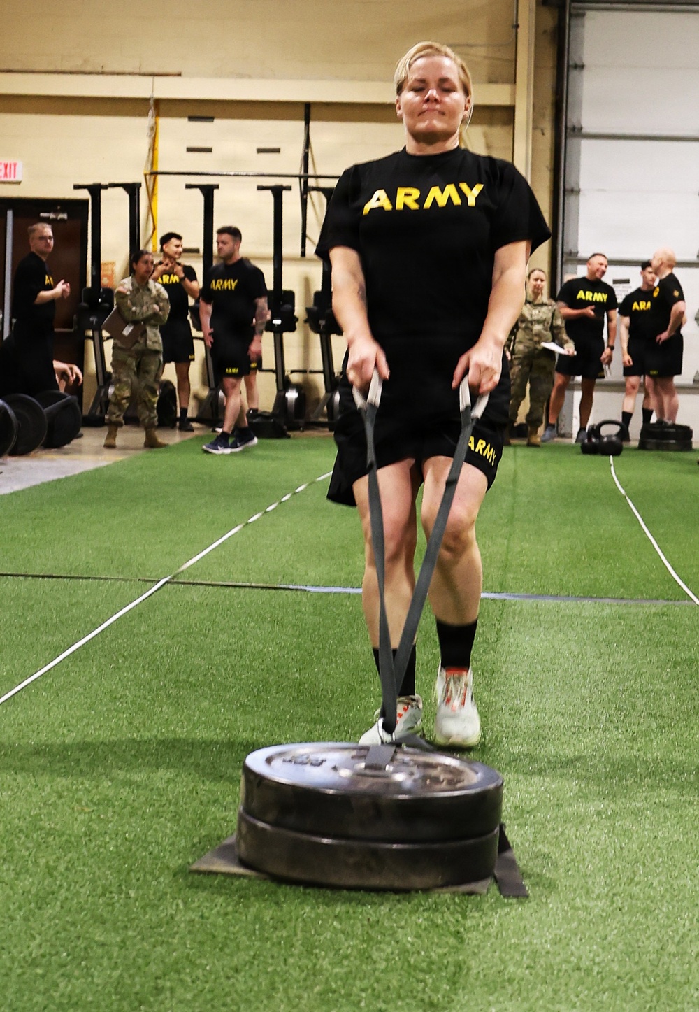 Illinois Army National Guard Headquarters Shows Endurance, Grit, During Army Fitness Test