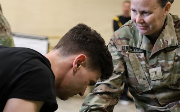 Illinois Army National Guard Headquarters Shows Endurance, Grit, During Army Fitness Test