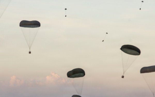 101st Division Sustainment Brigade conducts aerial resupply in support of 3rd Mobile Brigade during JRTC rotation