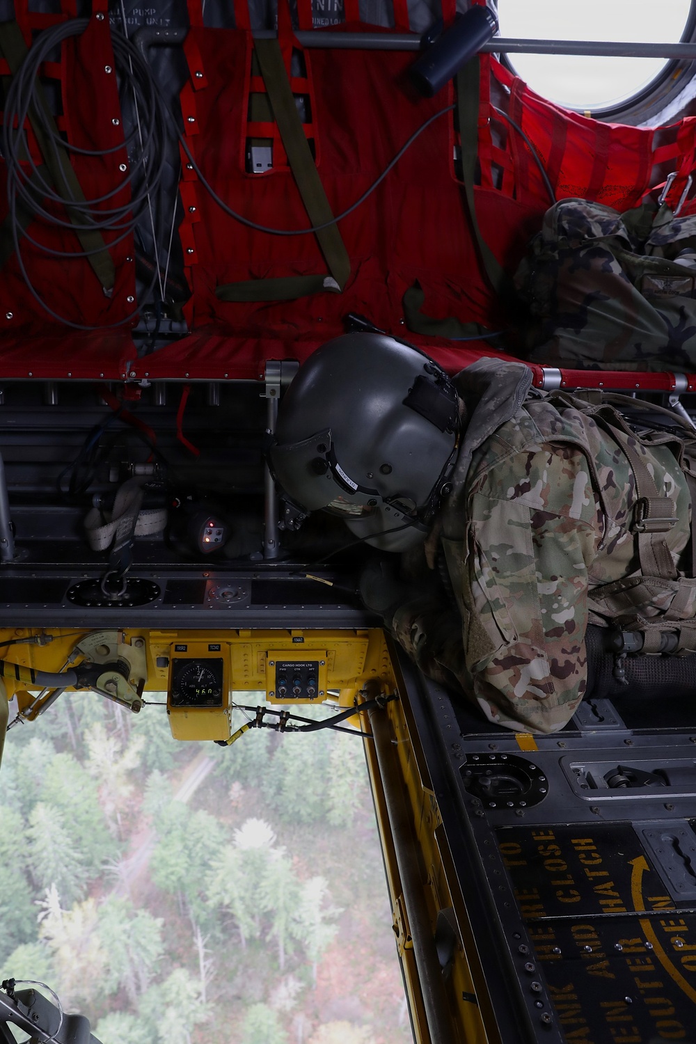 Washington National Guard air crew train for firefighting operations