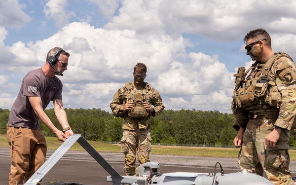 Civilian contractor prepares Aerosonde UAS for reconnaissance during JRTC rotation at Fort Polk