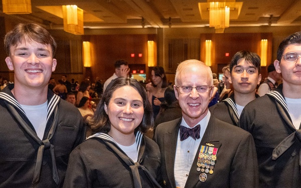 CNO delivers remarks at the Groton Area Submarine Birthday Ball