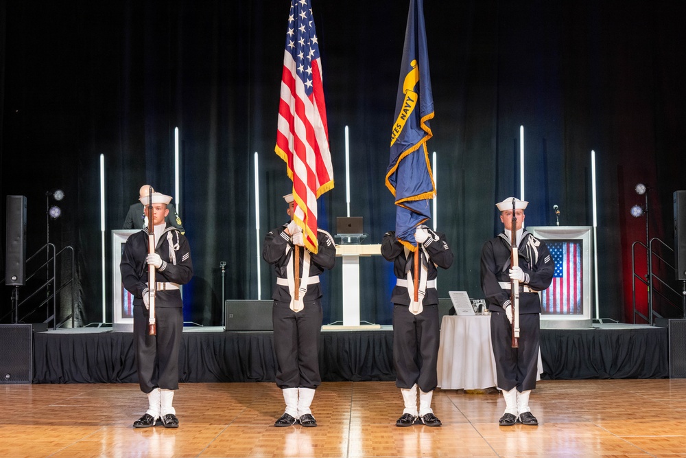 CNO delivers remarks at the Groton Area Submarine Birthday Ball