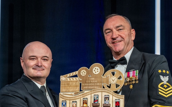 CNO delivers remarks at the Groton Area Submarine Birthday Ball