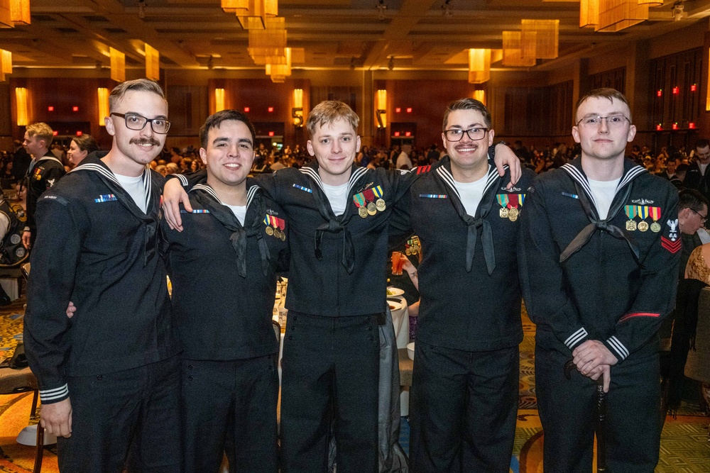 CNO delivers remarks at the Groton Area Submarine Birthday Ball