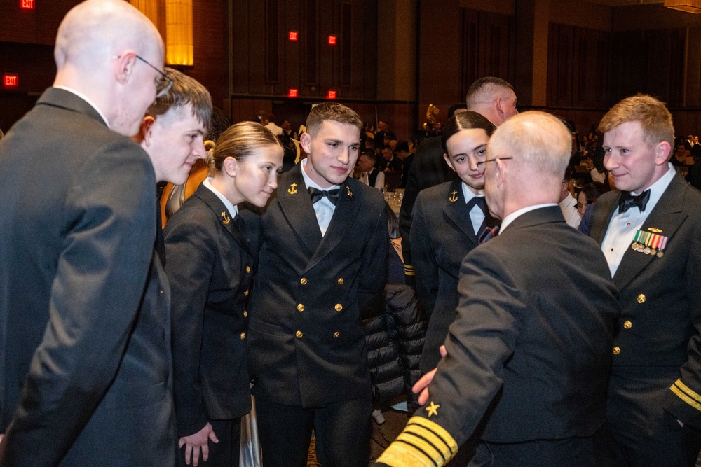 CNO delivers remarks at the Groton Area Submarine Birthday Ball