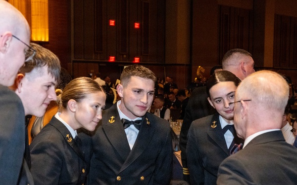 CNO delivers remarks at the Groton Area Submarine Birthday Ball