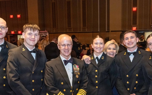 CNO delivers remarks at the Groton Area Submarine Birthday Ball