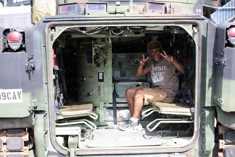 Tennessee Army National Guard displays modernized force for Recruiting and Retention.