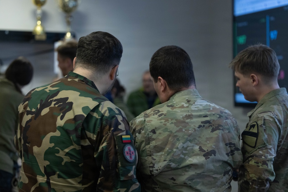 1st Battalion, 12th Cavalry Regiment, exchange medical techniques with Lithuanian Forces