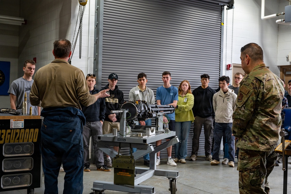 Purdue Air Force ROTC Tour the 122nd Fighter Wing