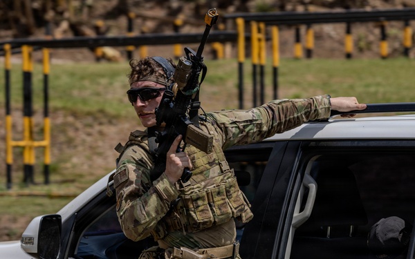 U.S. Air Force and Servicio de Protección Institucional Build Partnership in Panama