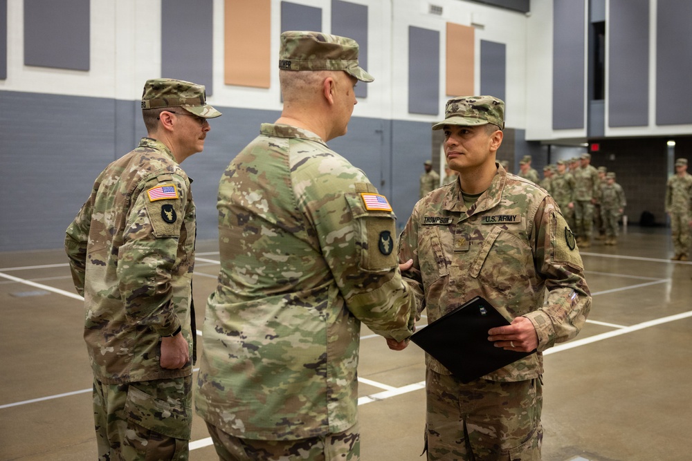 Soldier receives Minnesota Achievement Ribbon