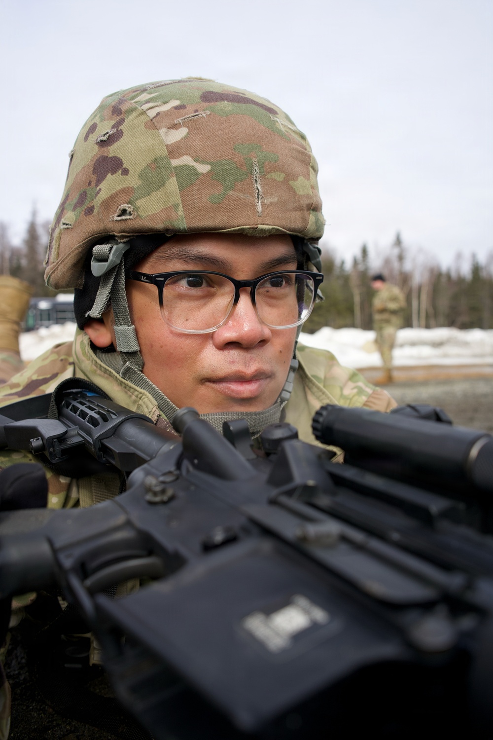 910th Engineer Support Company Soldiers sharpen marksmanship skills