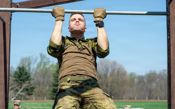 Estonian Soldier Performs Pull-up