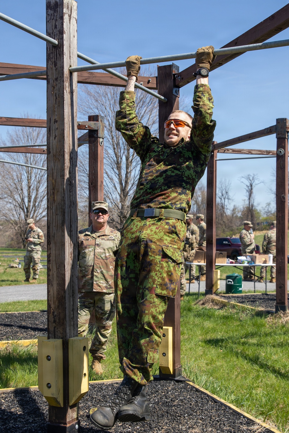 Estonian Soldier Performs Pull-Up