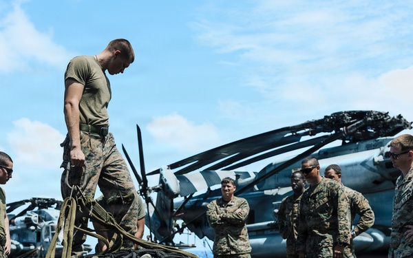 11th MEU Marines Conduct Cargo Loading Exercise Aboard USS Portland
