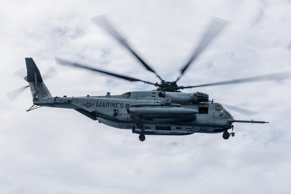 11th MEU Marines, Sailors Conduct Flight Operations Aboard USS Portland