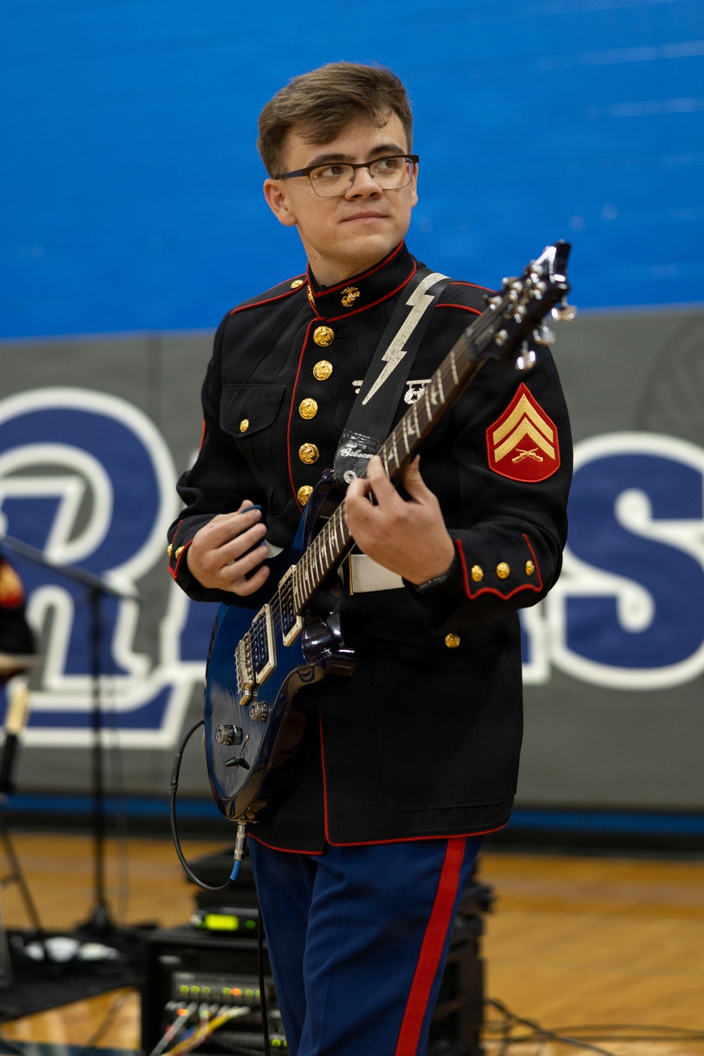 Marine Band San Diego Performs at Random Lake High School