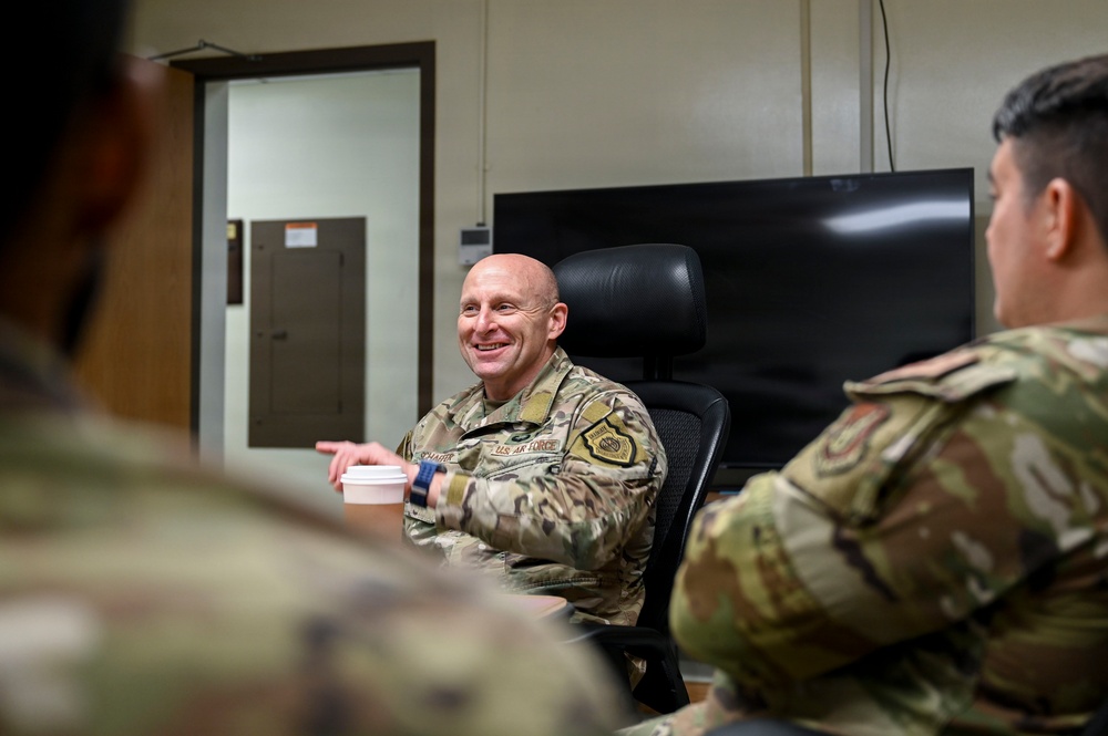 7th AF command chief immerses with the 8th OG