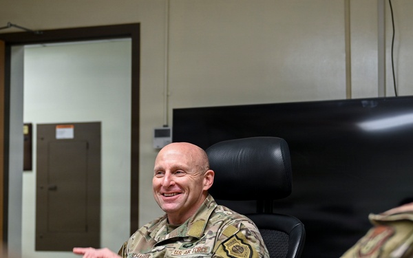 7th AF command chief immerses with the 8th OG