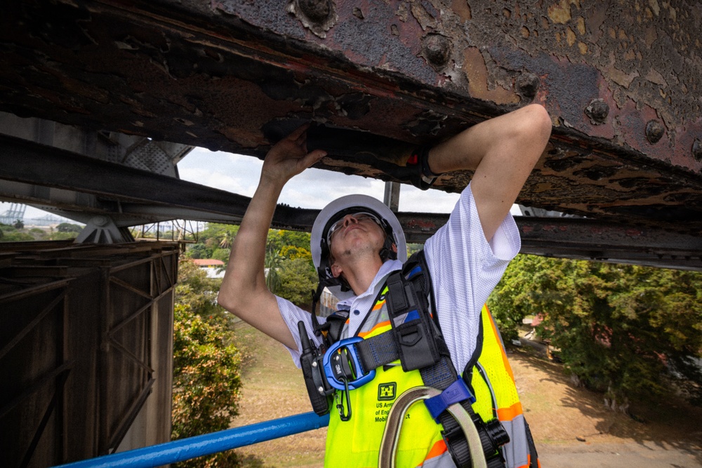 USACE Engineers Conduct Bridge Assessment in Panama
