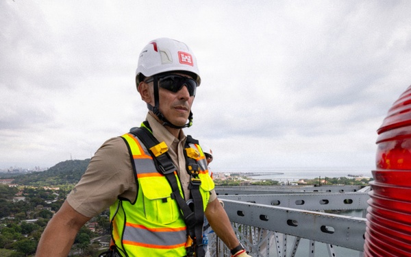 USACE Engineers Conduct Bridge Assessment in Panama