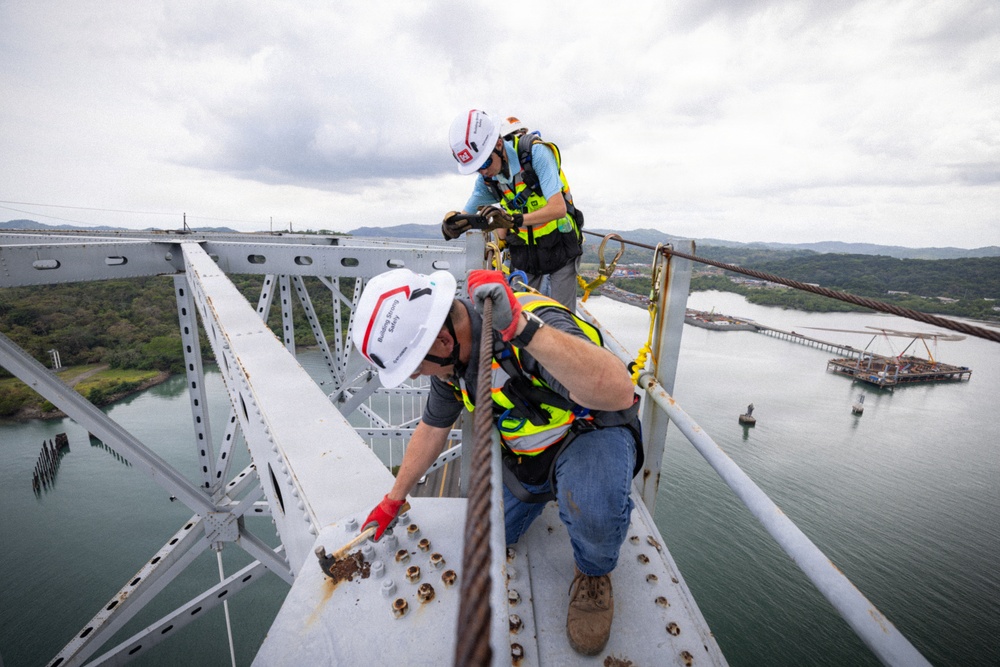 USACE Engineers Conduct Bridge Assessment in Panama