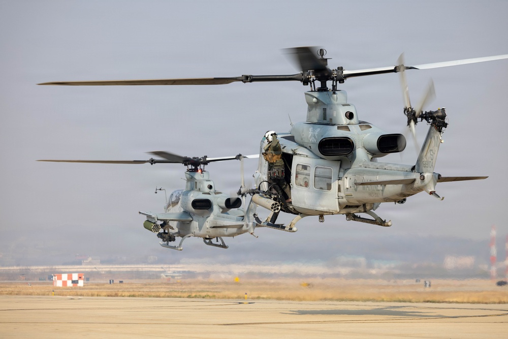 HMLA-369 departs Osan Air Base