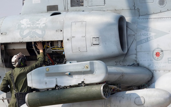 HMLA-369 departs Osan Air Base