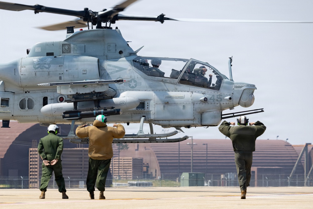 HMLA-369 departs Osan Air Base